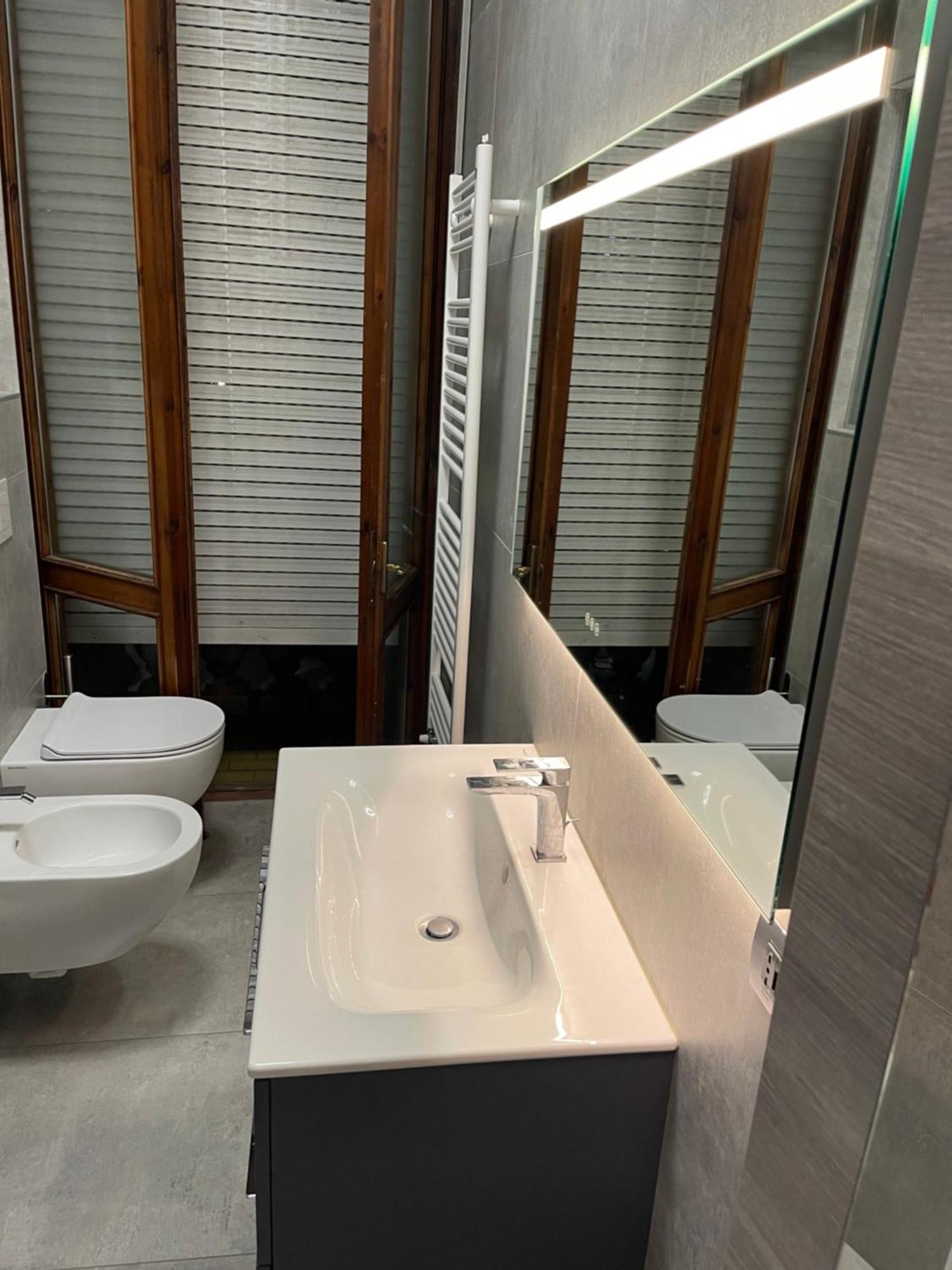 Bilocale Zona Navigli Apartment มิลาน ภายนอก รูปภาพ